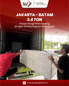 Proses loading barang 2.4 ton Jakarta ke Batam menggunakan layanan laut reguler NJ Cargo Logistics